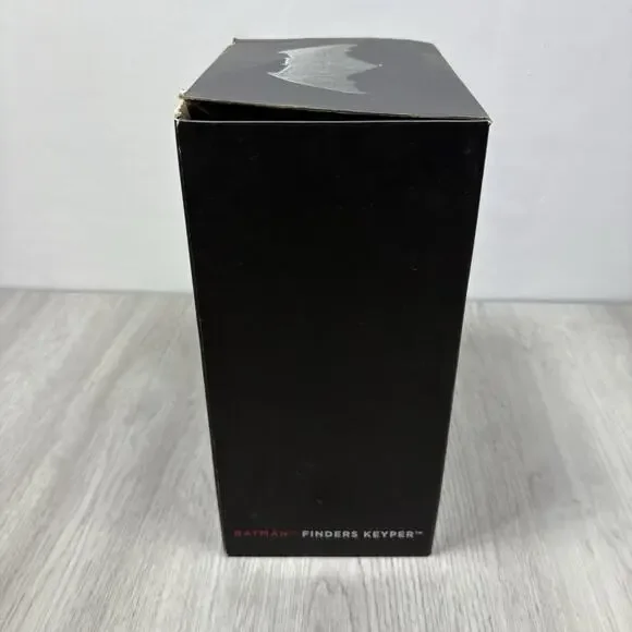 DC Comics BATMAN Finders Keyper Statue ~ Loot Crate DX Exclusive Edition - Picture 15 of 16